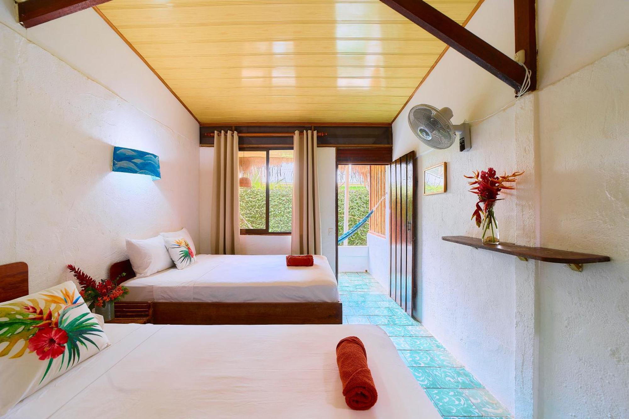 Cabinas Montesol Puerto Viejo de Talamanca Екстериор снимка