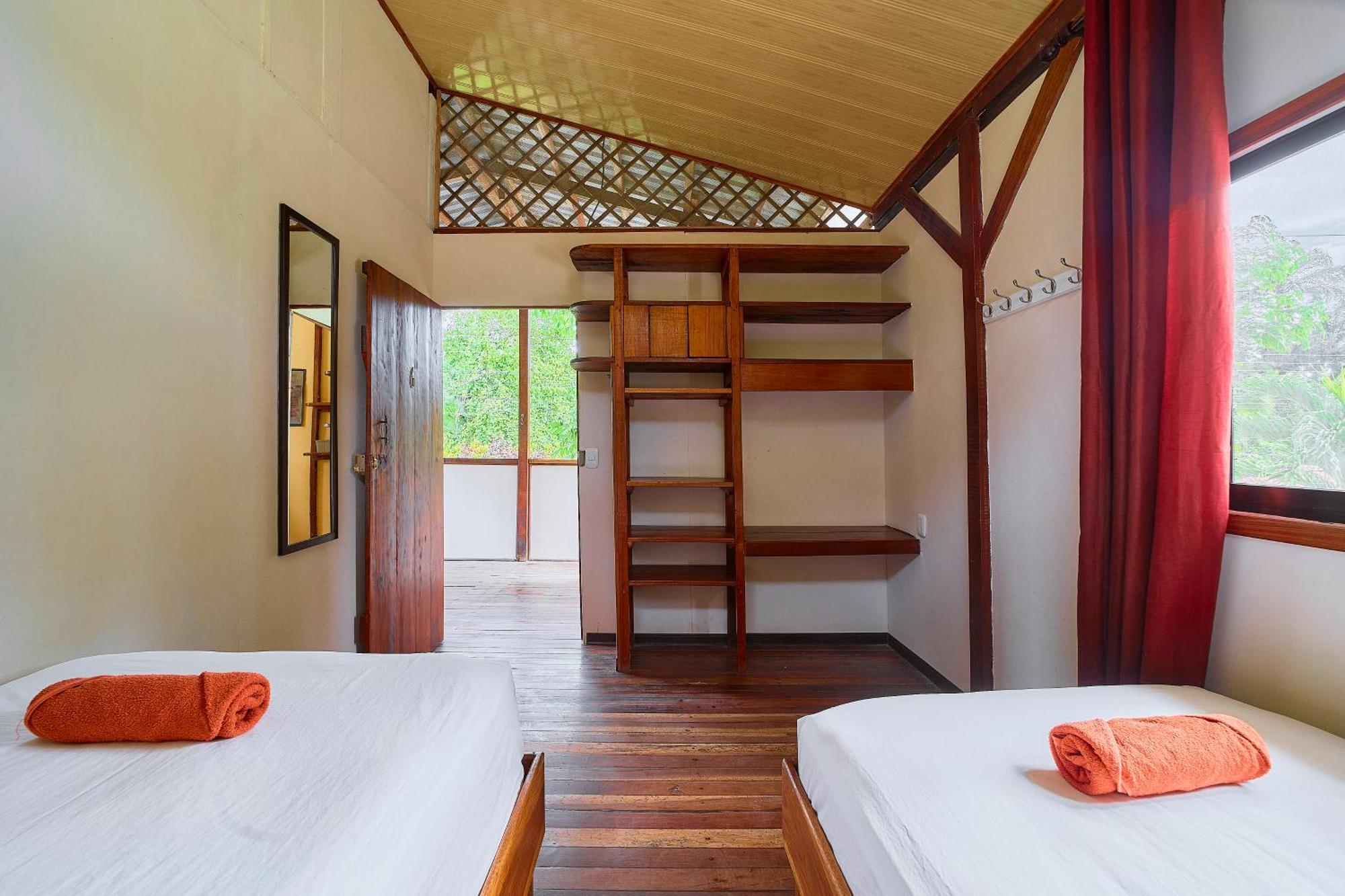 Cabinas Montesol Puerto Viejo de Talamanca Екстериор снимка