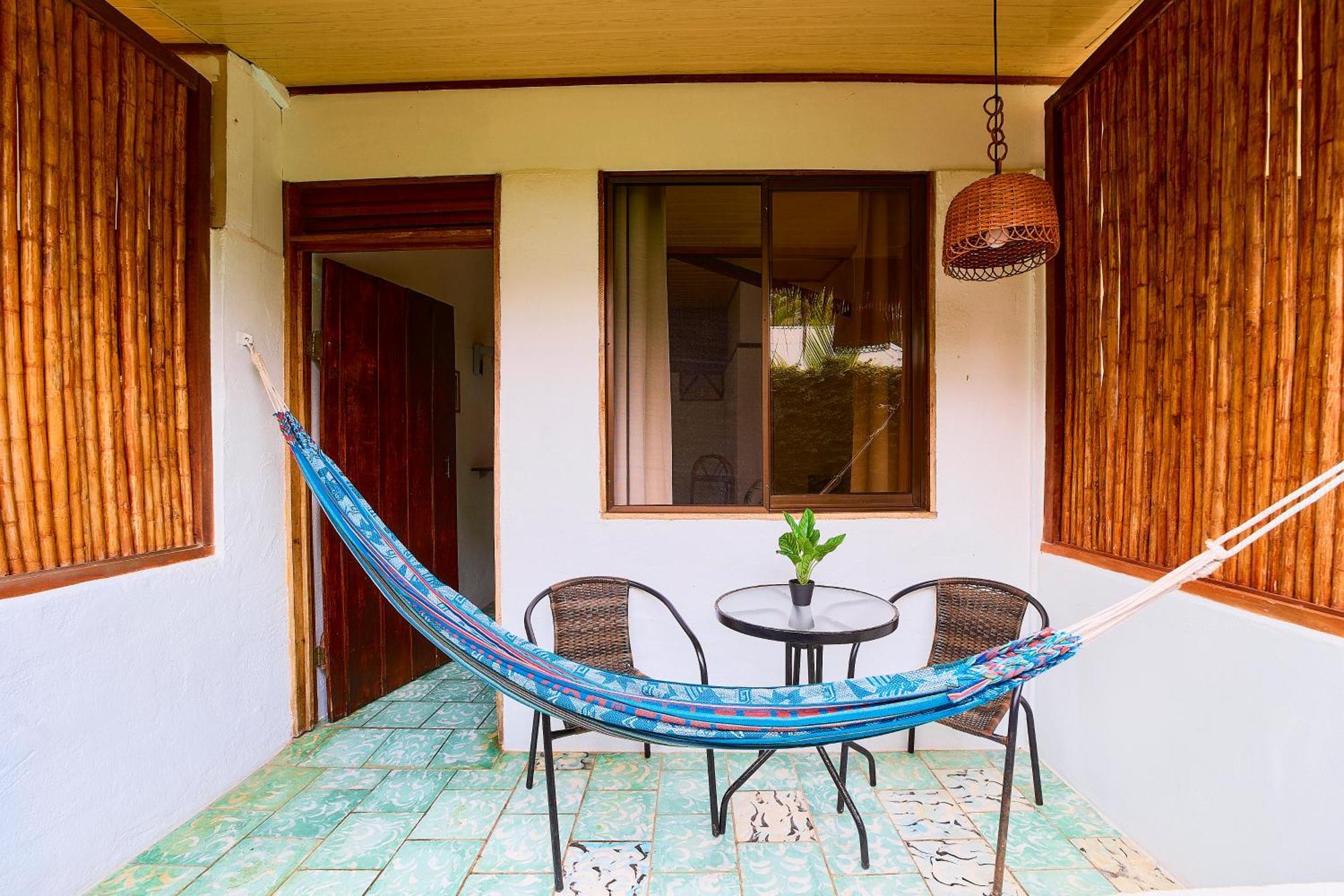 Cabinas Montesol Puerto Viejo de Talamanca Екстериор снимка